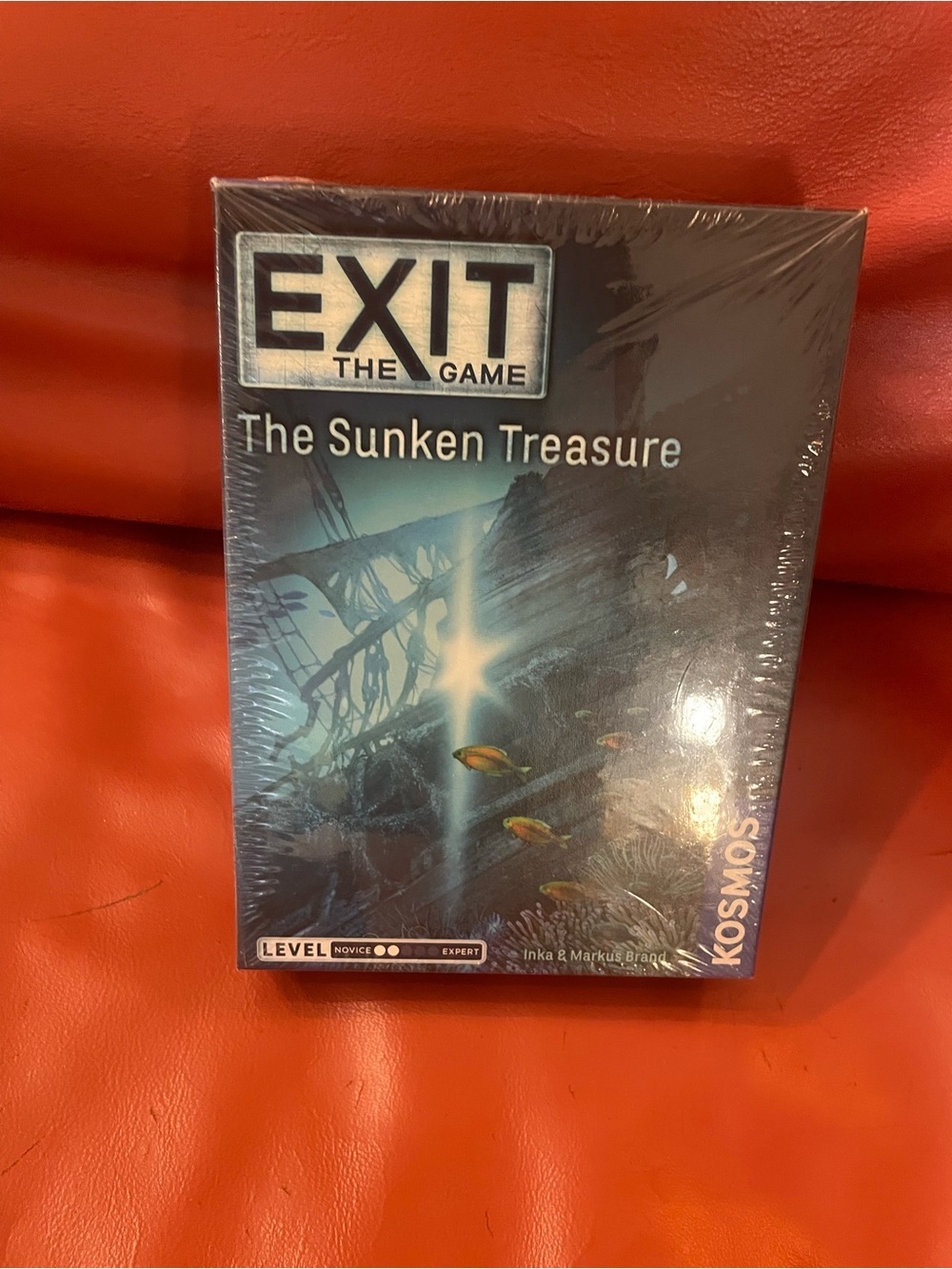 EXIT: The Sunken Treasure Board Game - Blue